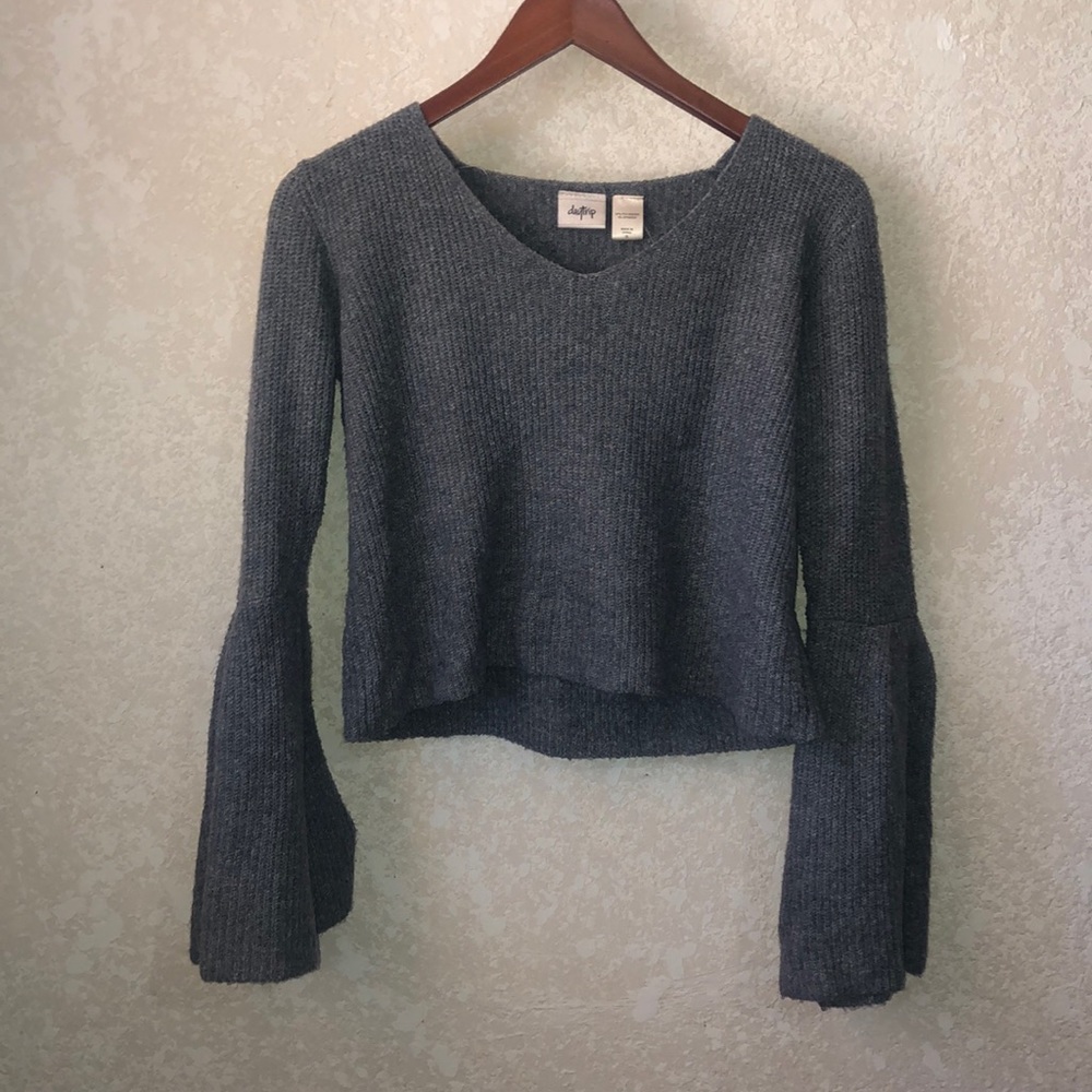 Bell sleeve DAYTRIP sweater